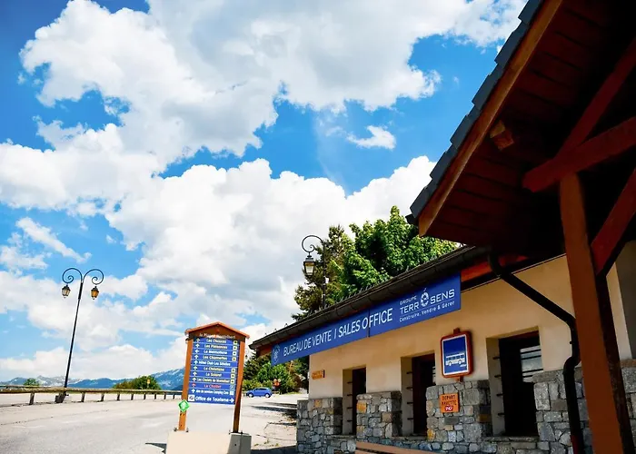 Your Near The Lift Apartment