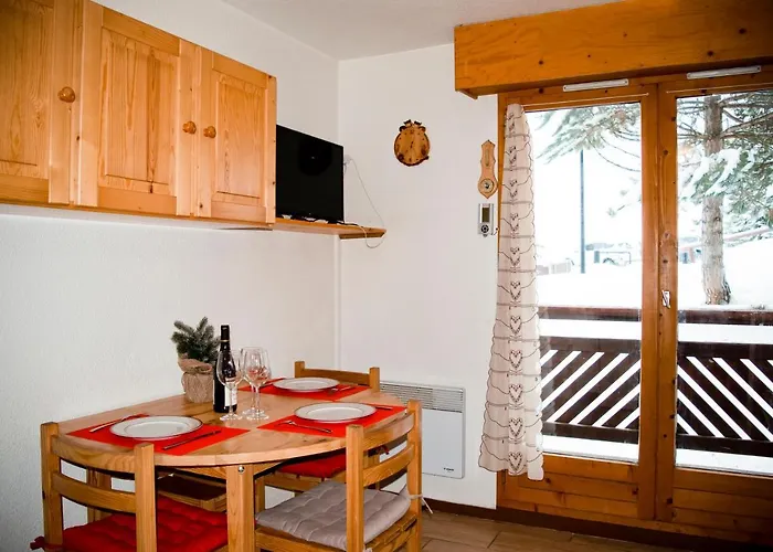 Your Near The Lift Apartment *