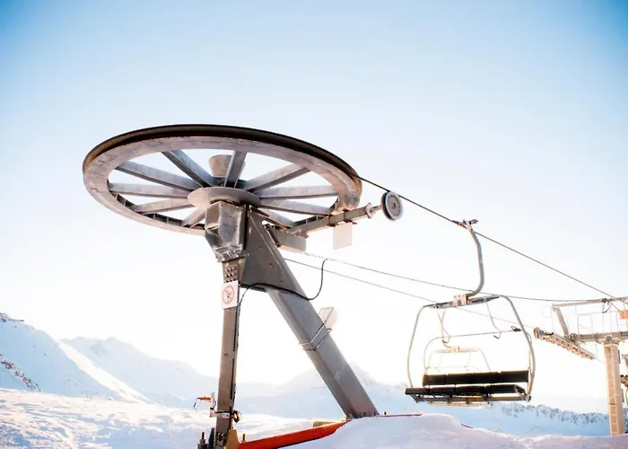 Your Near The Lift Apartment